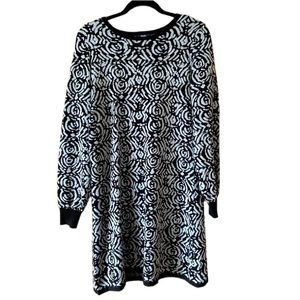 Hatley Knit Dress. Black with Grey Rosettes. M-L